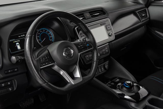 2018 NISSAN LEAF - 16