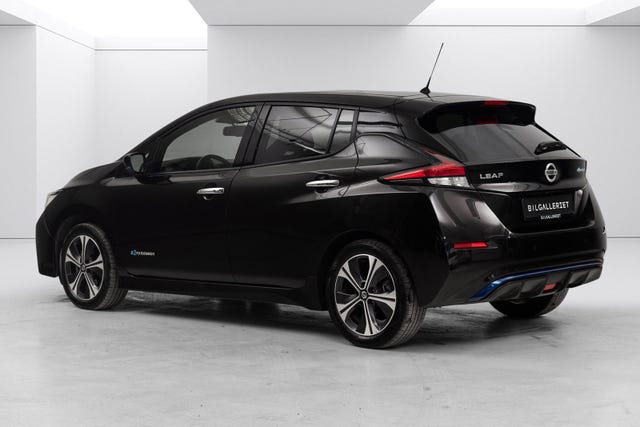 SJNFAAZE1U0017616 2018 NISSAN LEAF-4