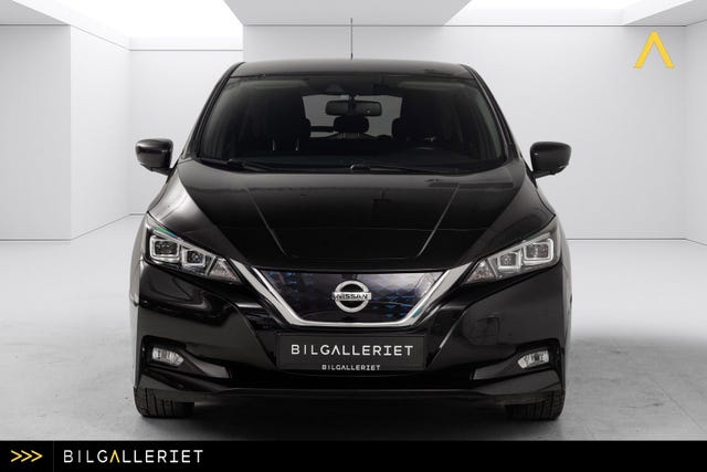 SJNFAAZE1U0017616 2018 NISSAN LEAF-1