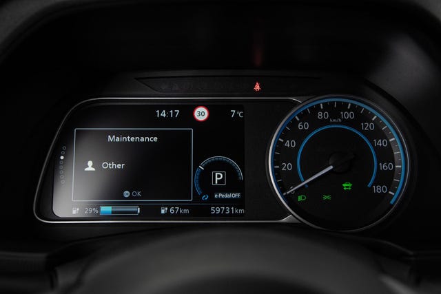 2018 NISSAN LEAF - 18