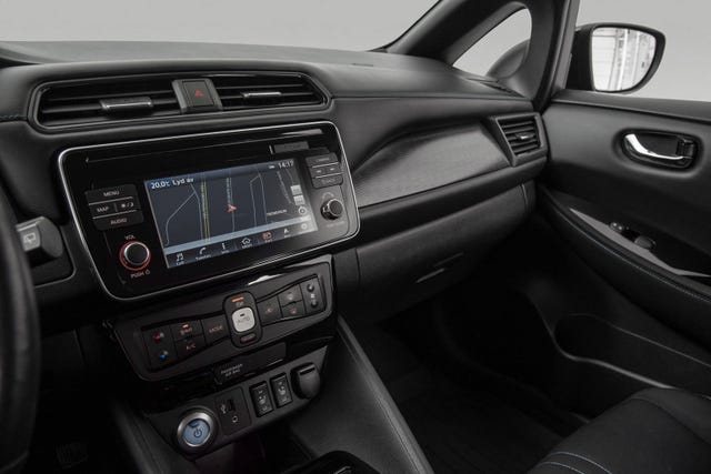 2018 NISSAN LEAF - 22