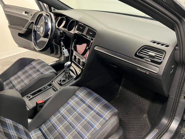 2018 VOLKSWAGEN GOLF - 14