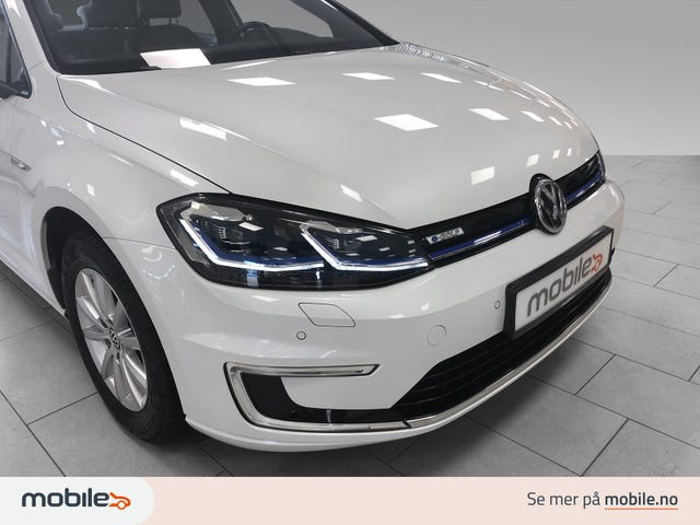 WVWZZZAUZJ8906909 2018 VOLKSWAGEN GOLF-1
