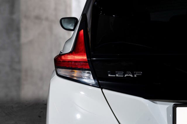 2021 NISSAN LEAF - 8