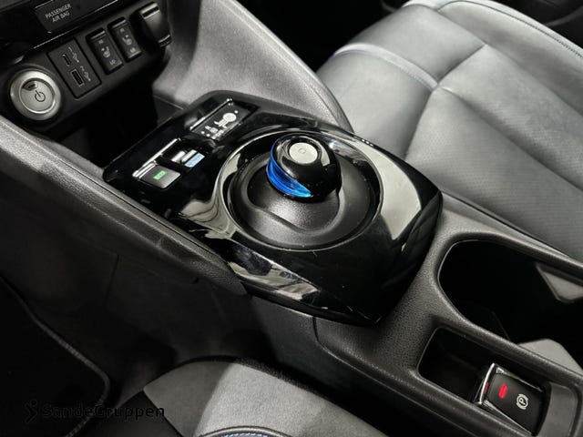 2022 NISSAN LEAF - 20