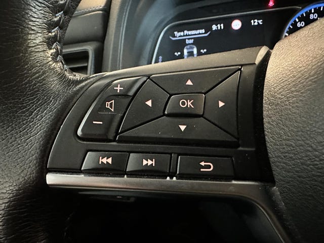 2018 NISSAN LEAF - 19