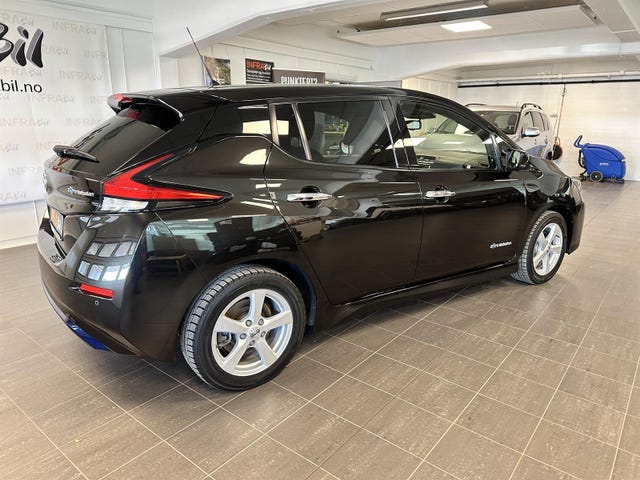 2018 NISSAN LEAF - 9