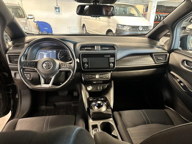 2018 NISSAN LEAF - 15