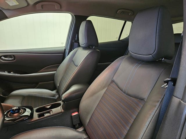 2021 NISSAN LEAF - 8