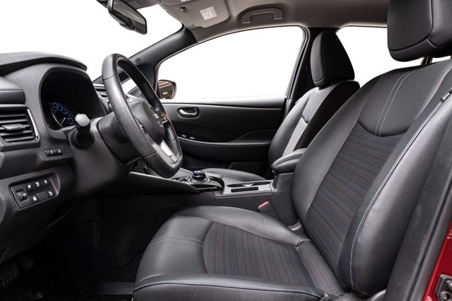 2021 NISSAN LEAF - 9