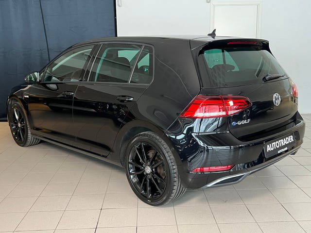 2018 VOLKSWAGEN GOLF - 12