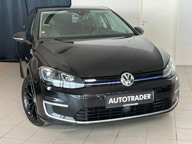 WVWZZZAUZJ8907904 2018 VOLKSWAGEN GOLF-1