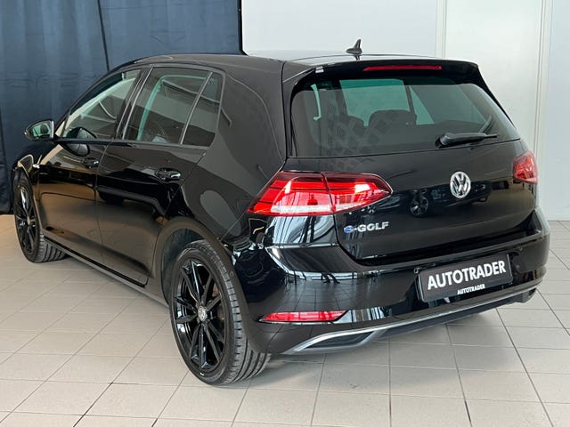 2018 VOLKSWAGEN GOLF - 11