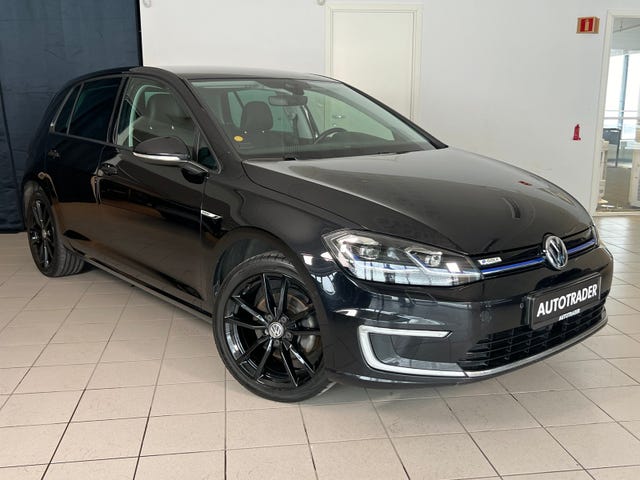 WVWZZZAUZJ8907904 2018 VOLKSWAGEN GOLF-2