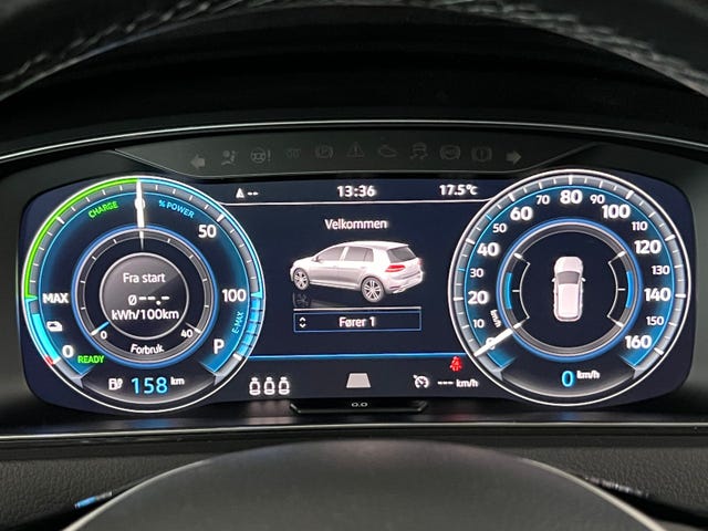 2018 VOLKSWAGEN GOLF - 25