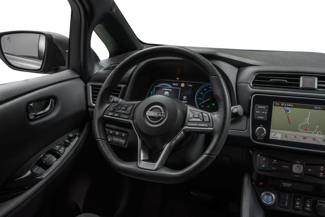 2022 NISSAN LEAF - 14