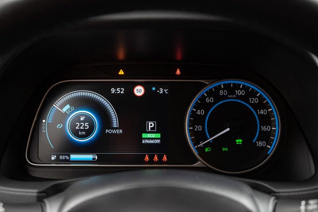2022 NISSAN LEAF - 14