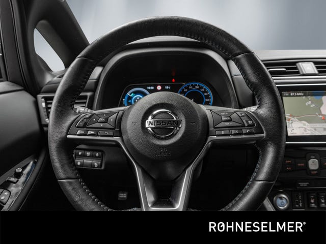 2022 NISSAN LEAF - 11