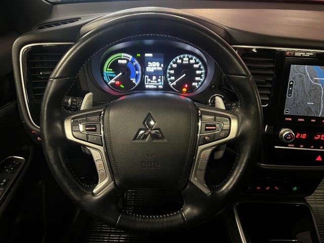 2020 MITSUBISHI OUTLANDER - 11