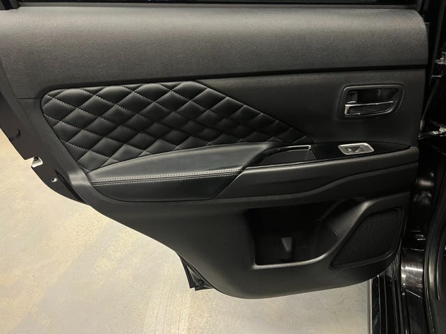 2020 MITSUBISHI OUTLANDER - 28
