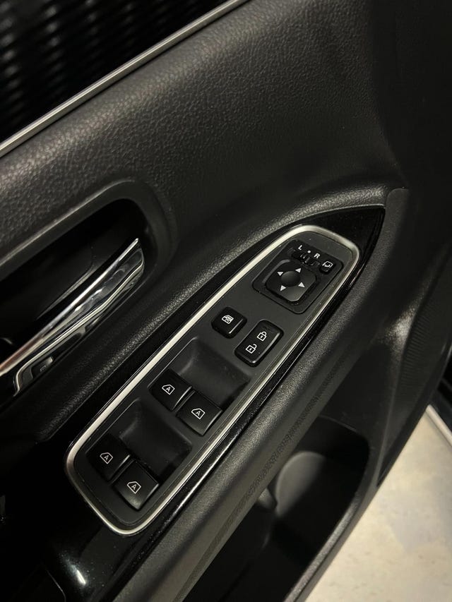 2020 MITSUBISHI OUTLANDER - 29