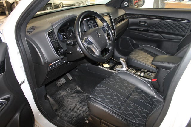 2020 MITSUBISHI OUTLANDER - 16