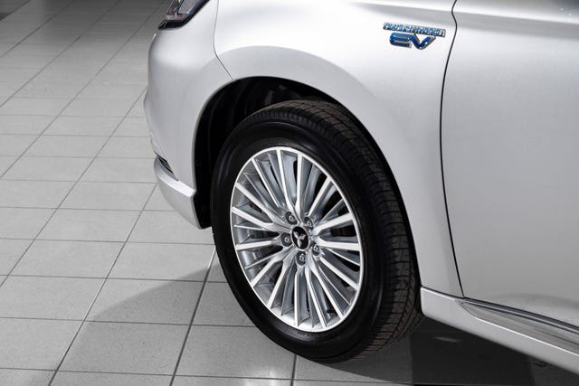 2020 MITSUBISHI OUTLANDER - 31