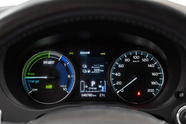 2020 MITSUBISHI OUTLANDER - 15