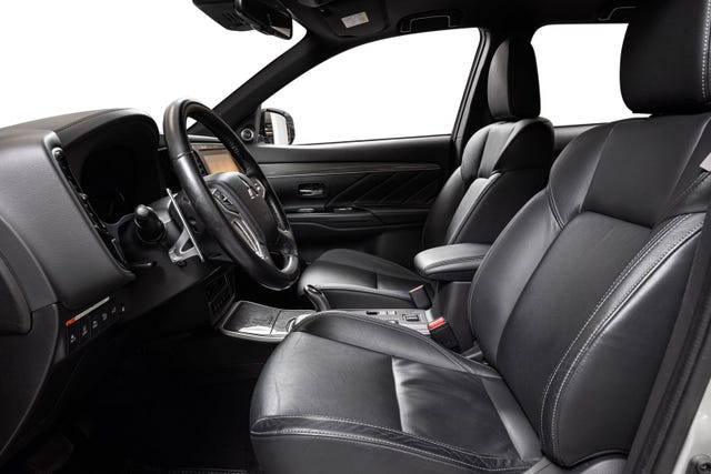 2020 MITSUBISHI OUTLANDER - 9