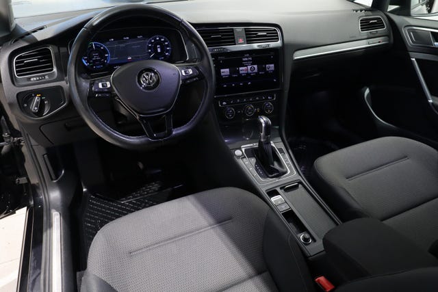 WVWZZZAUZJ8900678 2018 VOLKSWAGEN GOLF-5