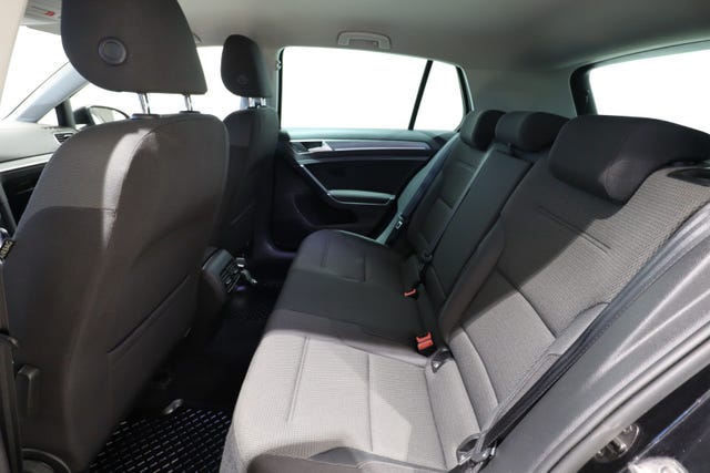 2018 VOLKSWAGEN GOLF - 9