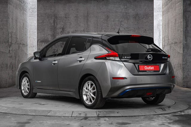 SJNFAAZE1U0022144 2018 NISSAN LEAF-3