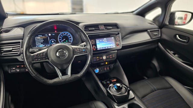 2018 NISSAN LEAF - 14