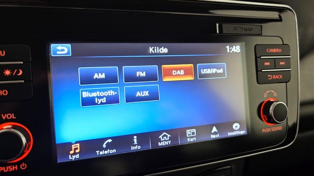 2018 NISSAN LEAF - 32