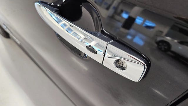 SJNFAAZE1U0005859 2018 NISSAN LEAF-5