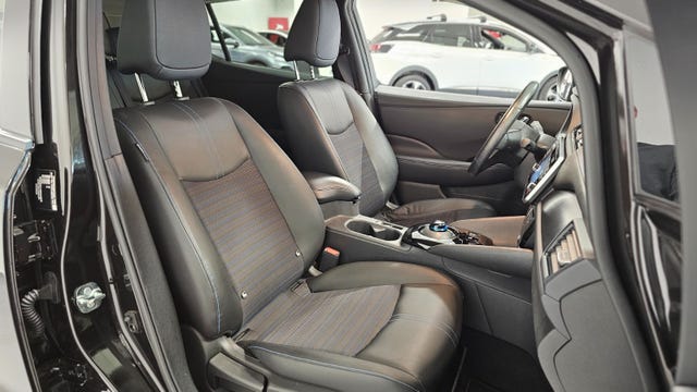 2018 NISSAN LEAF - 39