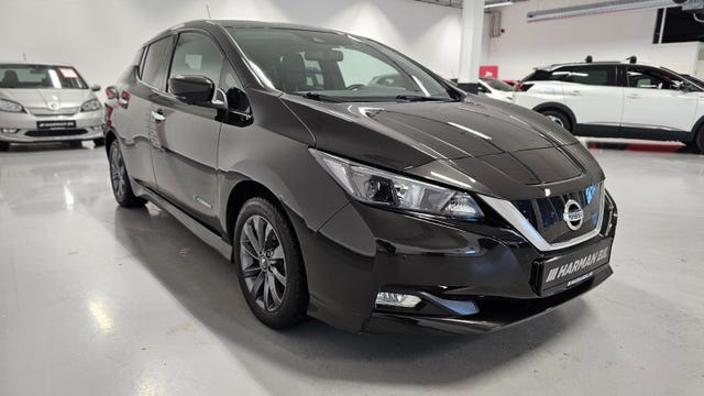 SJNFAAZE1U0005859 2018 NISSAN LEAF-2