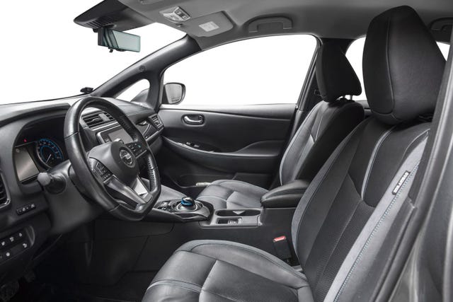 2021 NISSAN LEAF - 9