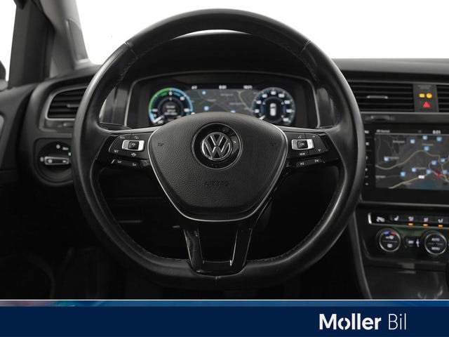 2019 VOLKSWAGEN GOLF - 11
