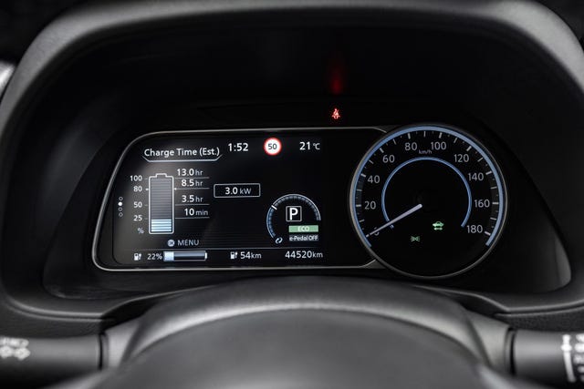 2021 NISSAN LEAF - 12