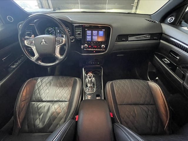 2020 MITSUBISHI OUTLANDER - 8