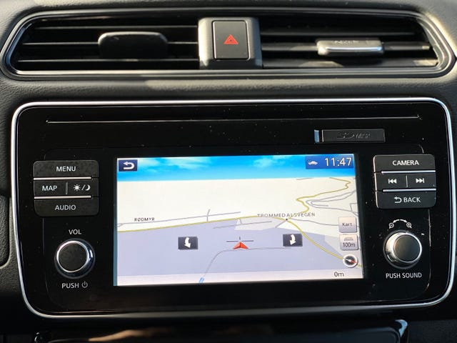 2018 NISSAN LEAF - 37