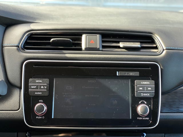 2018 NISSAN LEAF - 34