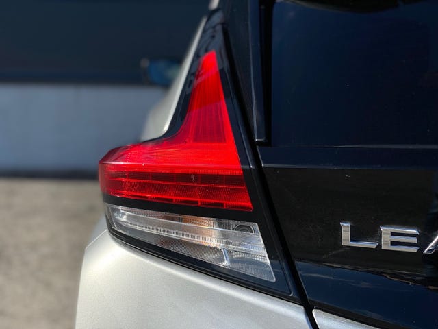 2018 NISSAN LEAF - 9