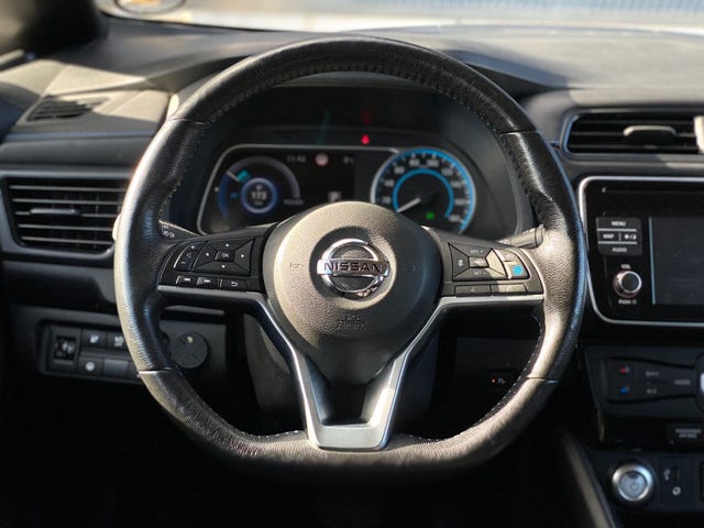 2018 NISSAN LEAF - 24