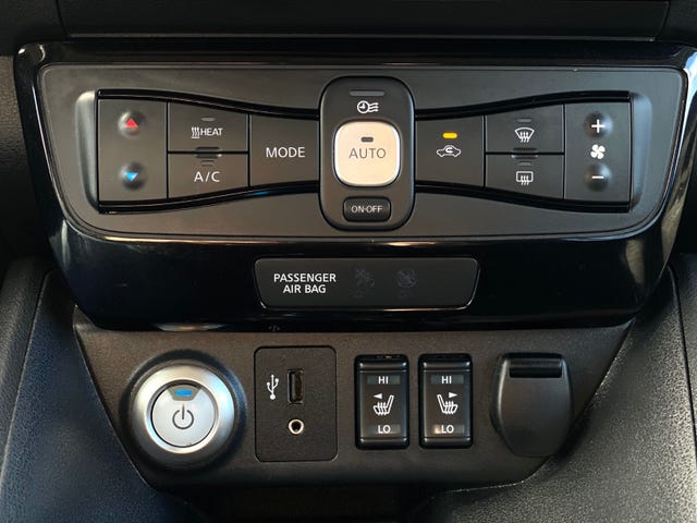 2018 NISSAN LEAF - 41