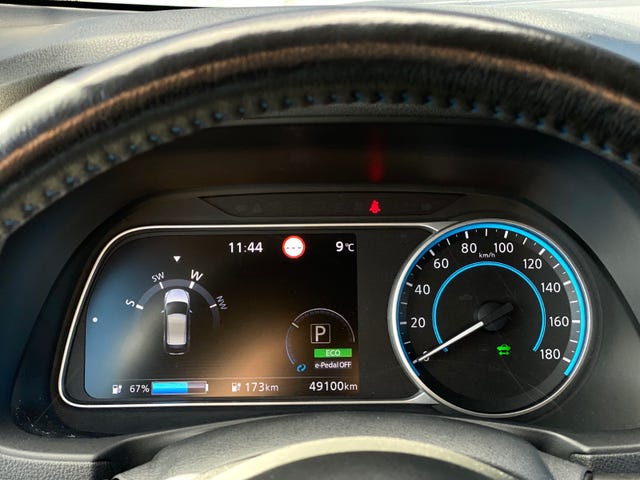 2018 NISSAN LEAF - 27