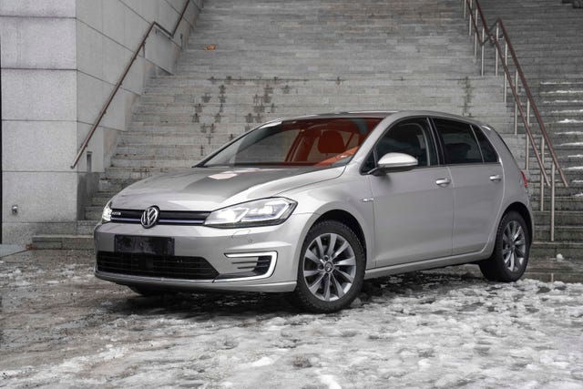 WVWZZZAUZKW906442 2019 VOLKSWAGEN GOLF-1