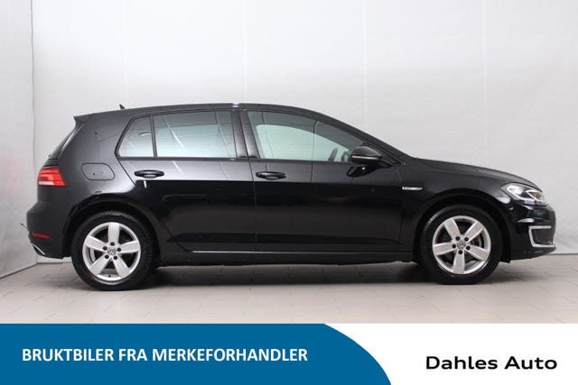 WVWZZZAUZJ8906930 2018 VOLKSWAGEN GOLF-2