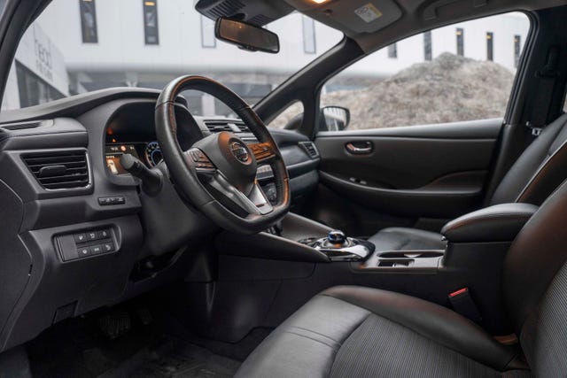 2018 NISSAN LEAF - 22